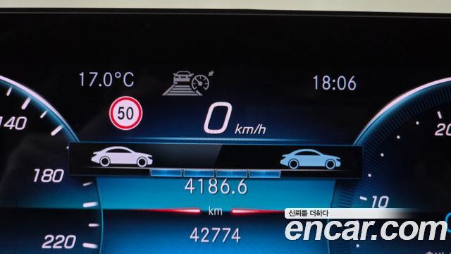 Mercedes-Benz CLA-Class 2022 — photo 23