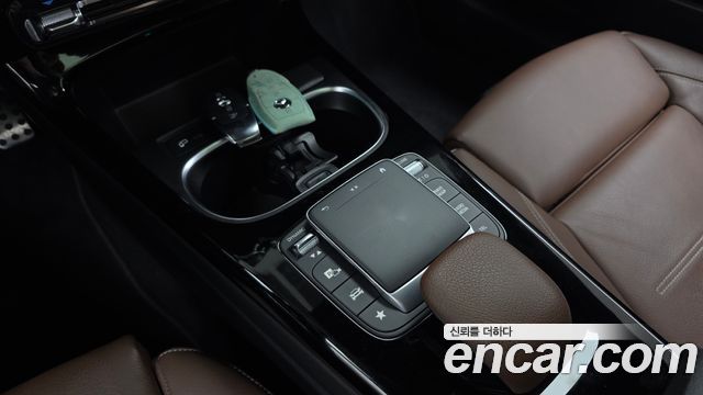 Mercedes-Benz CLA-Class 2022 — photo 25
