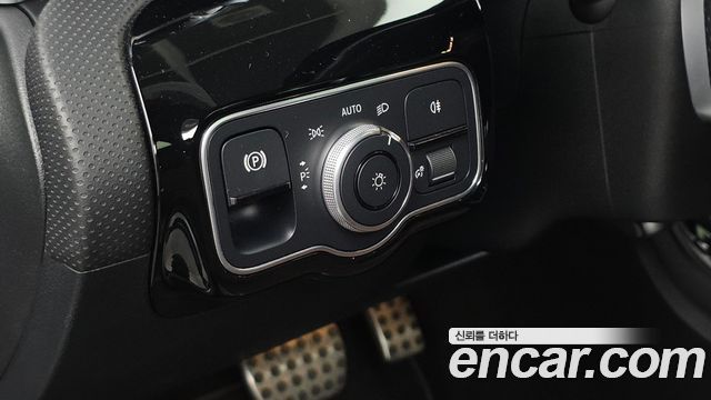Mercedes-Benz CLA-Class 2022 — photo 29