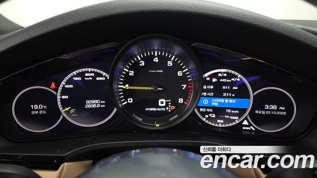 Porsche Cayenne 2020 — photo 8