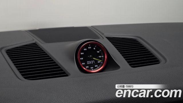 Porsche Cayenne 2020 — photo 18