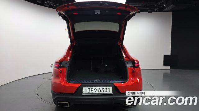 Porsche Cayenne 2020 — photo 20
