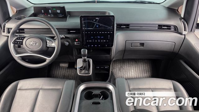Hyundai Staria 2024 — photo 10