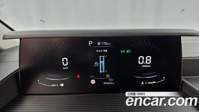 Hyundai Staria 2024 — photo 11