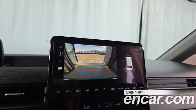Hyundai Staria 2024 — photo 21