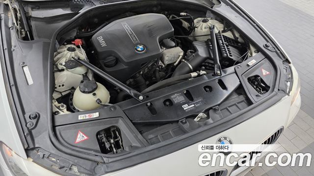 BMW 5-Series 2013 — photo 6