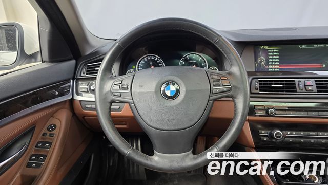 BMW 5-Series 2013 — photo 13