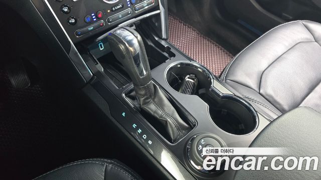 Ford Explorer 2017 — photo 12
