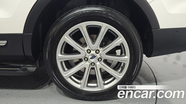 Ford Explorer 2017 — photo 7