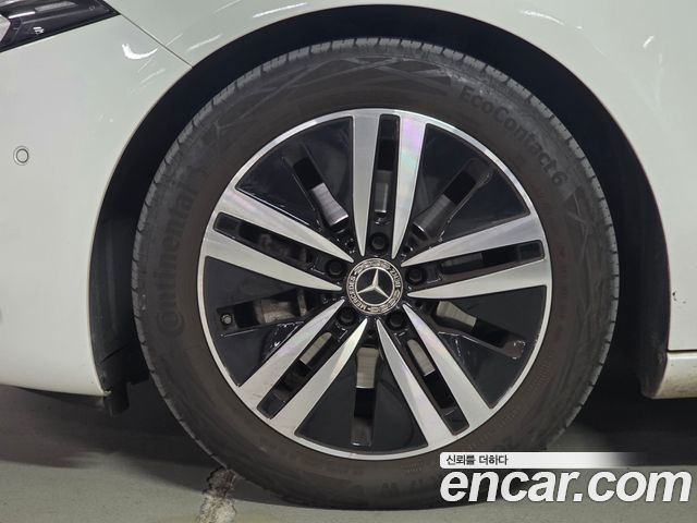 Mercedes-Benz A-Class 2022 — photo 5