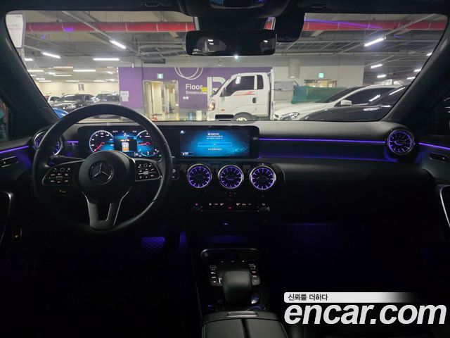 Mercedes-Benz A-Class 2022 — photo 7