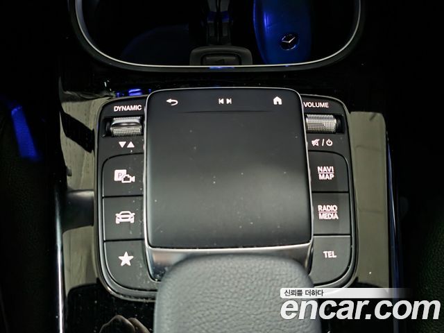 Mercedes-Benz A-Class 2022 — photo 15