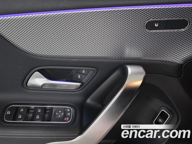 Mercedes-Benz A-Class 2022 — photo 17