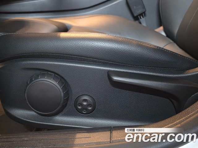 Mercedes-Benz A-Class 2022 — photo 18