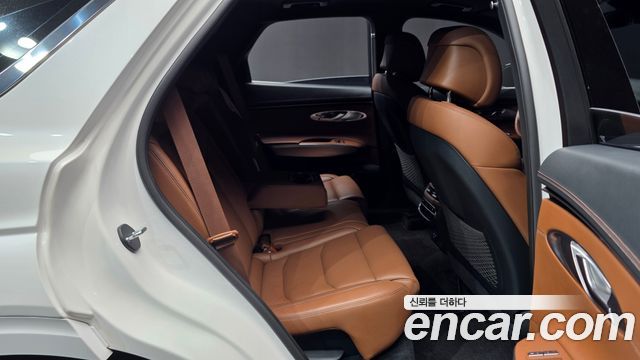 Genesis GV70 2022 — photo 18