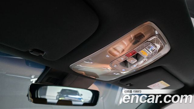 Genesis GV70 2022 — photo 23