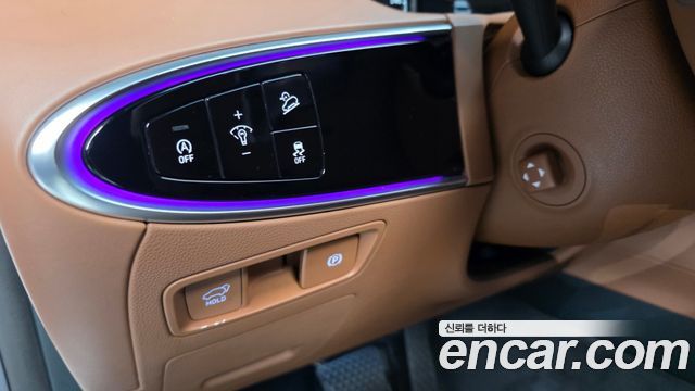 Genesis GV70 2022 — photo 38