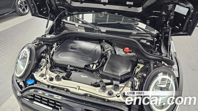 Mini Cooper 2025 — photo 6