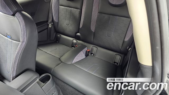 Mini Cooper 2025 — photo 17