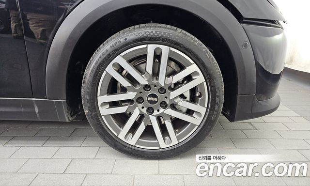 Mini Cooper 2025 — photo 7