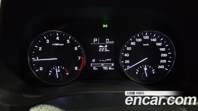 Hyundai AVANTE 2016 — photo 8