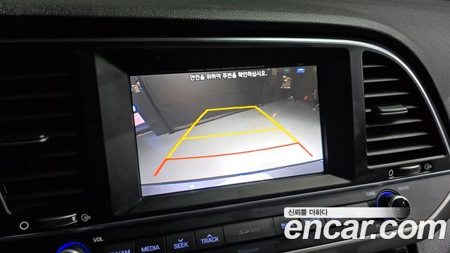 Hyundai AVANTE 2016 — photo 15