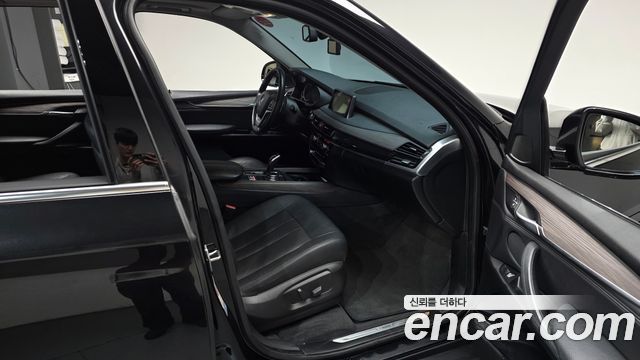 BMW X5 2016 — photo 11