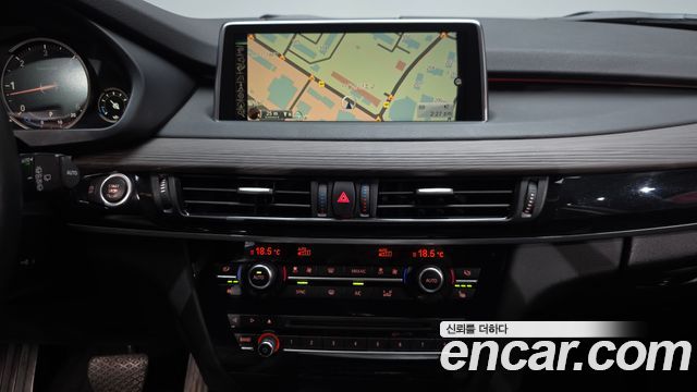 BMW X5 2016 — photo 14