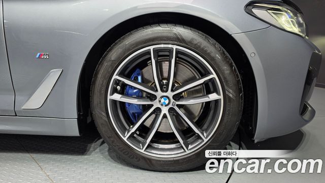 BMW 5-Series 2023 — photo 7