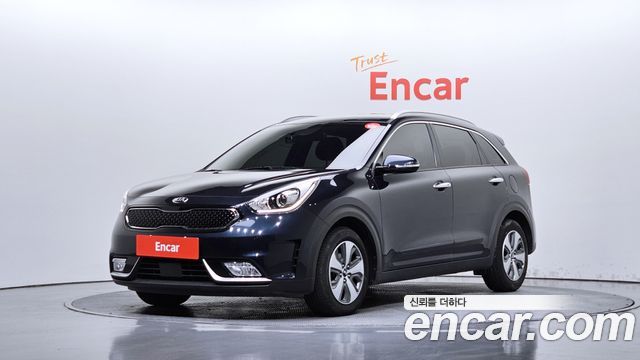 Kia Niro 2018 — photo 1