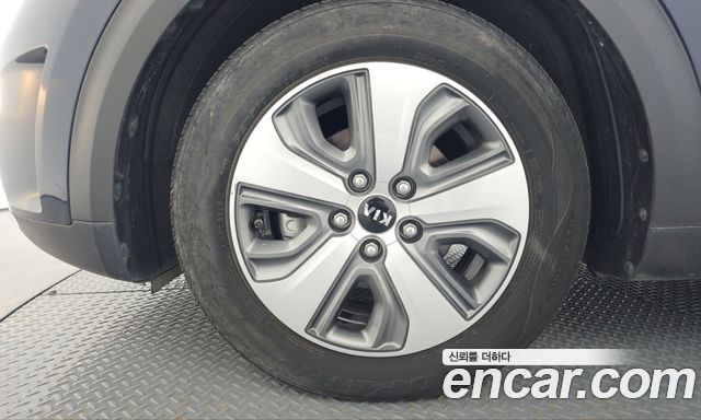 Kia Niro 2018 — photo 5