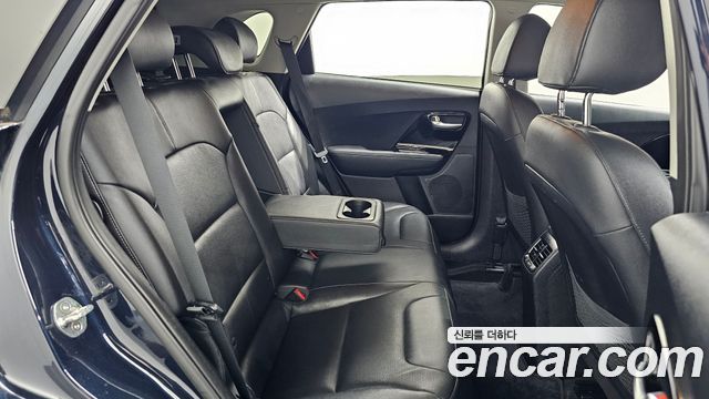 Kia Niro 2018 — photo 18