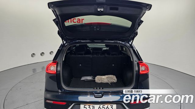 Kia Niro 2018 — photo 26