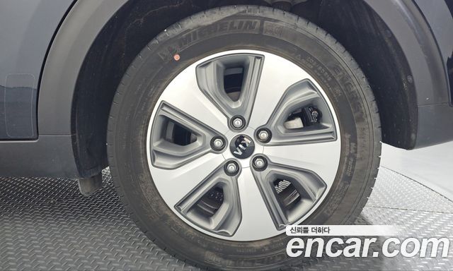 Kia Niro 2018 — photo 7