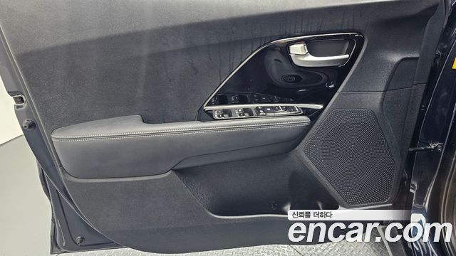 Kia Niro 2018 — photo 14