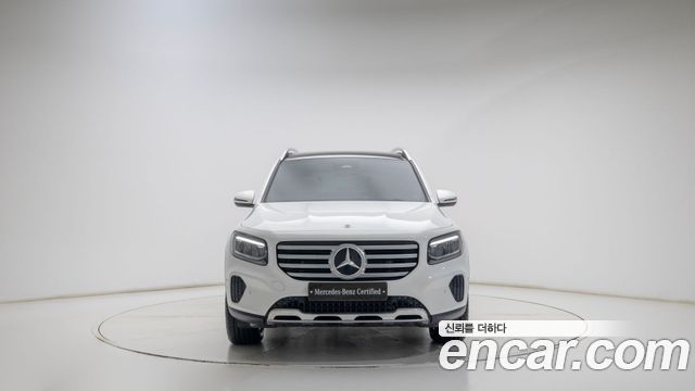 Mercedes-Benz GLB-Class 2025 — photo 3