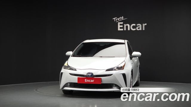 Toyota Prius 2021 — photo 3