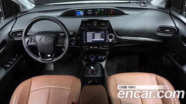 Toyota Prius 2021 — photo 7