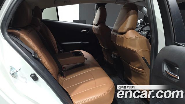 Toyota Prius 2021 — photo 12