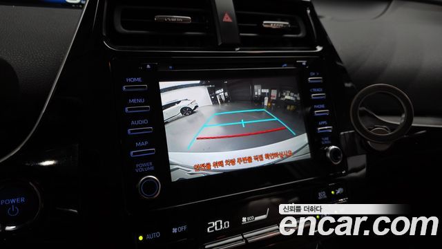 Toyota Prius 2021 — photo 15