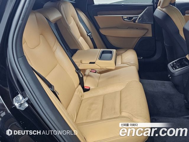 Volvo S90 2019 — photo 12