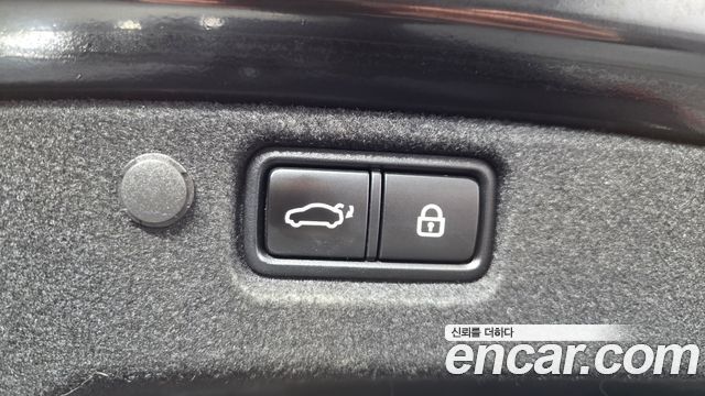 Kia K7 2020 — photo 22