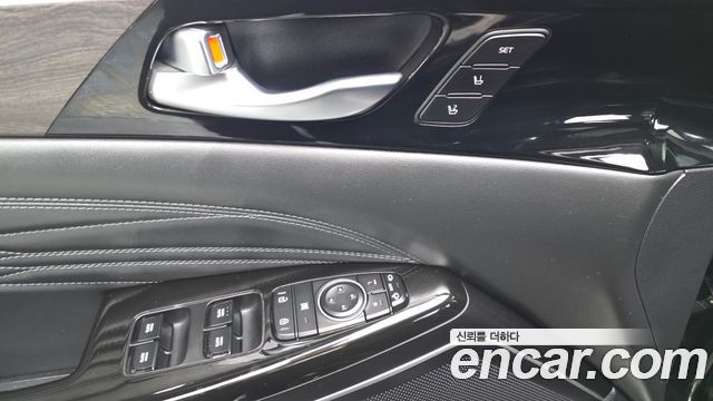 Kia K7 2020 — photo 28