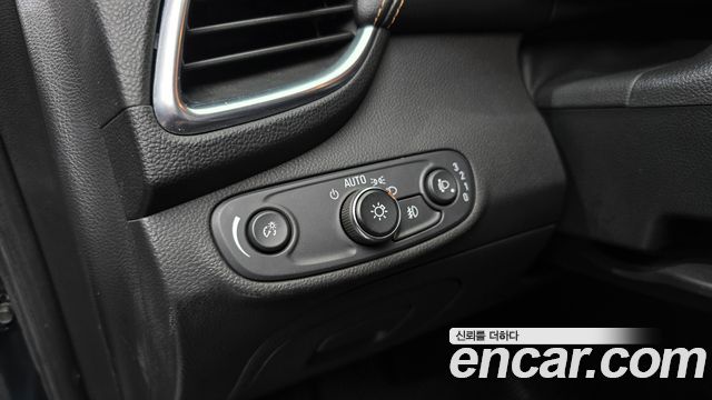 Chevrolet Korea Trax 2018 — photo 29