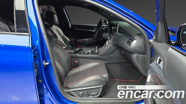 Genesis G70 2018 — photo 11
