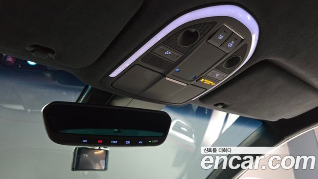 Genesis G70 2018 — photo 18