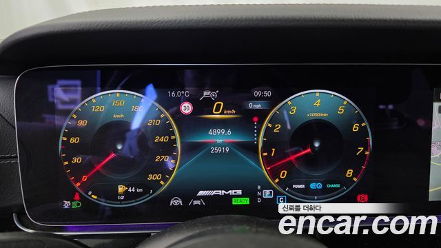 Mercedes-Benz AMG GT 2022 — photo 11