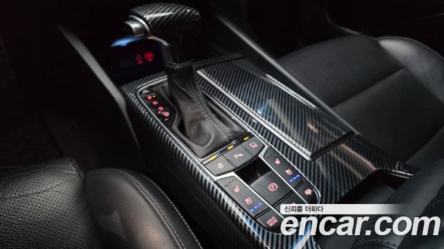 Kia K7 2016 — photo 12