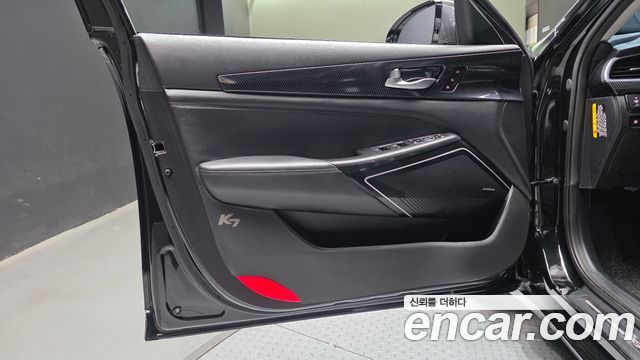 Kia K7 2016 — photo 14