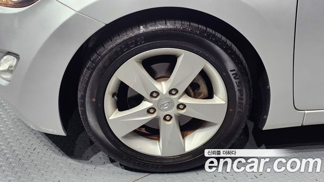 Hyundai AVANTE 2012 — photo 5